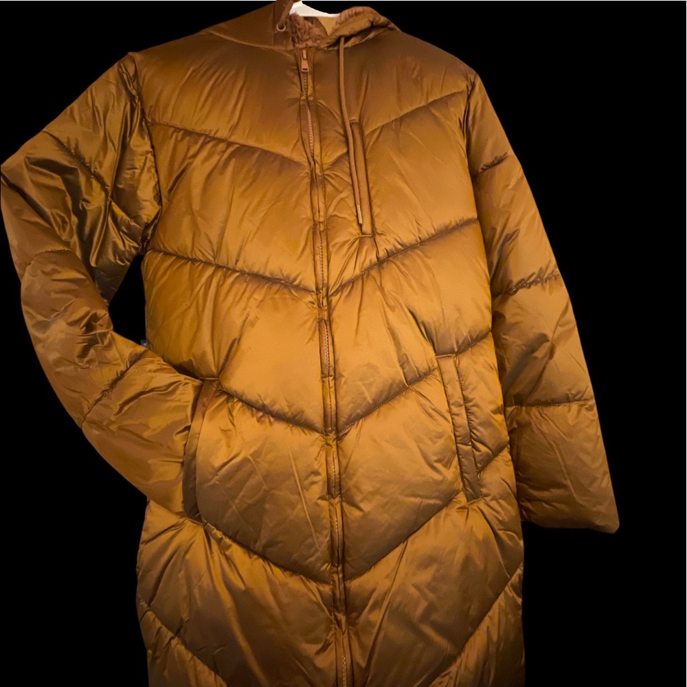 A NEW DAY✨ Bronze color water resistant winter jacket🤎